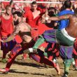 Calcio Storico a Firenze, ferito l'arbitro e partita sospesa polizia in campo