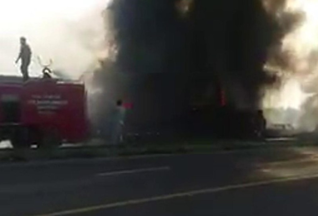 YOUTUBE Pakistan, esplode autobotte di carburante: 150 morti