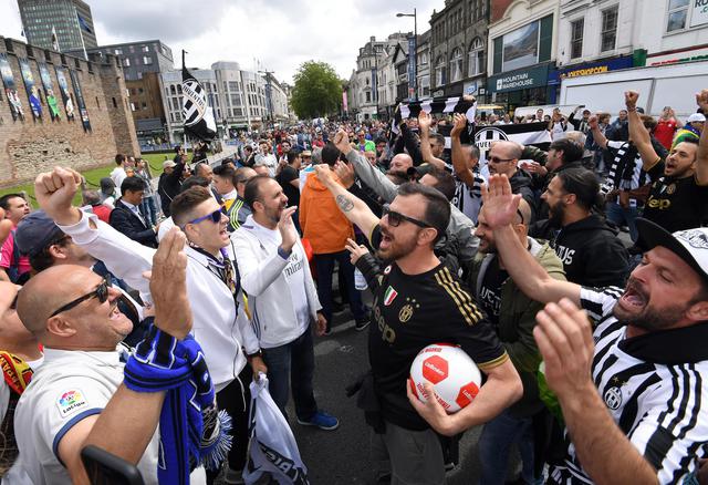 Champions, Juventus: in caso di vittoria, i tifosi festeggeranno a piedi