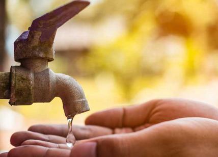 Acqua Roma, ordinanza Raggi per limitarne uso superfluo (giardini, piscine...) causa siccità