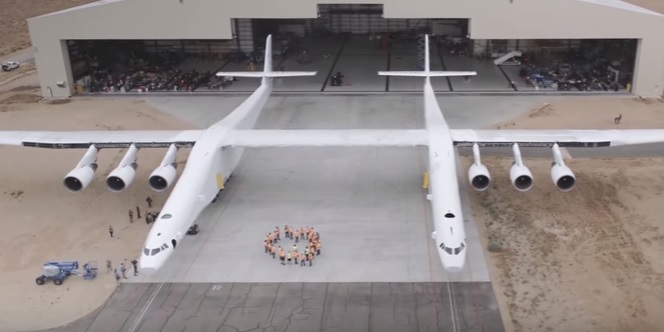 YOUTUBE L'aereo più grande del mondo: ha un'apertura alare di 117 metri