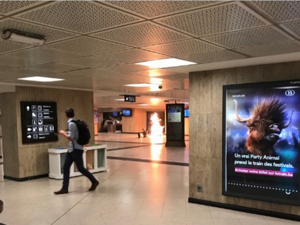Bruxelles, strage evitata: il terrorista fermato aveva una bomba di chiodi