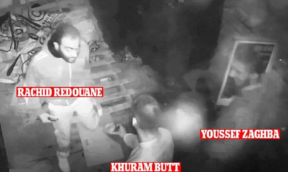 Attentato Londra, il video dei terroristi: ridono e scherzano prima dell'attacco