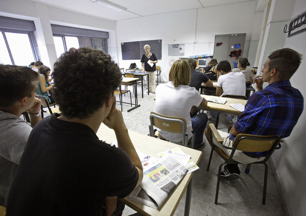 Schio, preside vieta bermuda e gonne corte. Studenti rischiano bocciatura