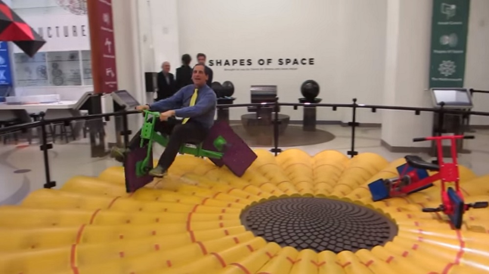 YOUTUBE Bici quadrate della maturità 2017? Esistono davvero: ecco dove poterne provare una