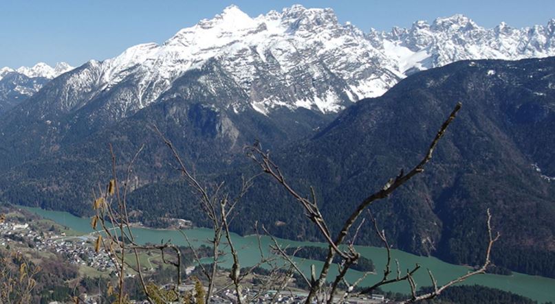 Lago di Centro Cadore e i misteriosi boati, i sismologi: "Non è terremoto"