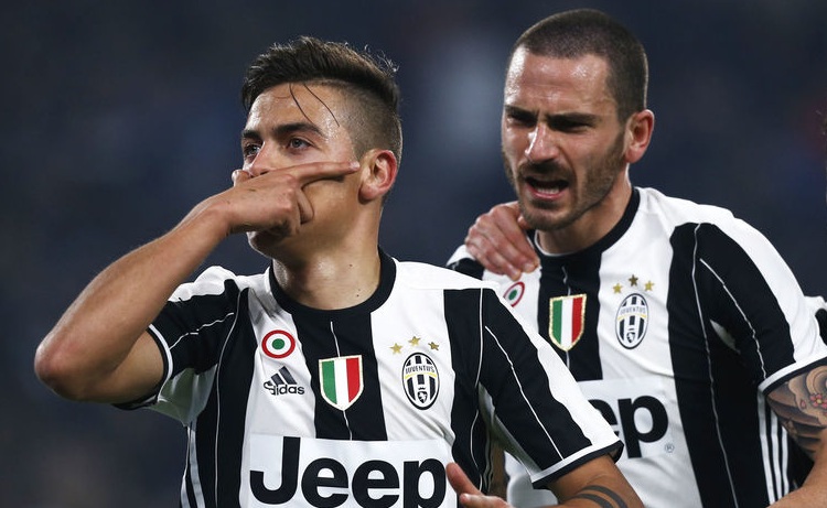 Bonucci sgridava Dybala, poi "discuteva" con Barzagli. L'intervallo di Champions a Cardiff