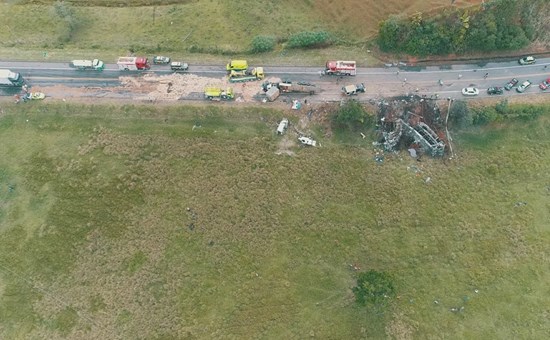 Brasile. Scontro tra bus, camion e ambulanze: almeno 21 morti nel maxi incindente