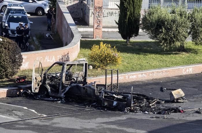 Sorelle rom bruciate vive nel camper, Serif Seferovic torna libero