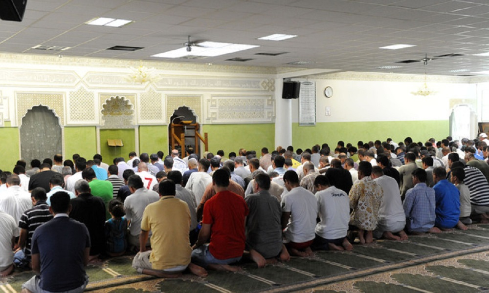 Cimitero musulmano di Bari rifiuta la sepoltura di una bimba perché era di Lecce