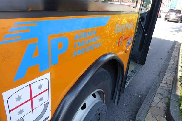 Sori (Genova), cade dal bus: Marisa Loschi in fin di vita in ospedale