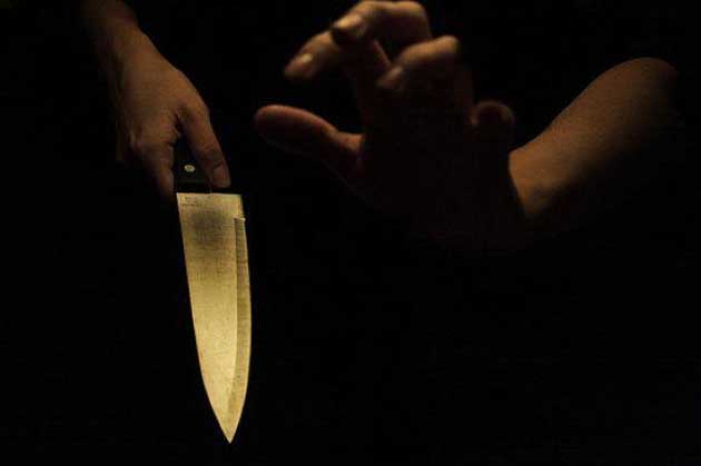 Ferrara, lite dopo la gita al mare. Accoltella il compagno e lo uccide: arrestata