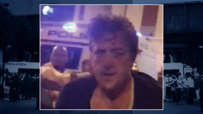 Darren Osborne, dopo l'attacco alla moschea di Londra, ride e manda baci: "Ho fatto la mia parte"