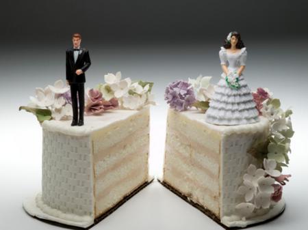 Divorzio e mantenimento, giudice: "Sentenza Cassazione da applicare ai processi in corso"
