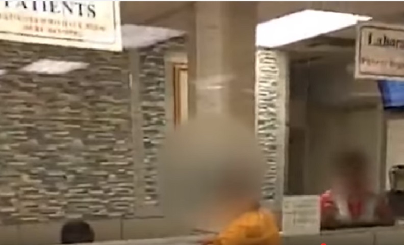 Canada, porta figlio in ospedale e pretende un dottore bianco