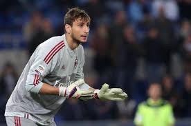 Donnarumma non rinnova, Salvini: "Non amo chi tradisce il Milan"