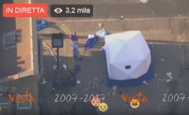 Londra, furgone travolge musulmani. Sulla diretta Facebook emoticon sorridenti