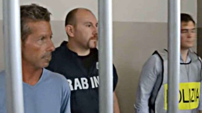 Massimo Bossetti, Vincenzo Mastroberardino: "Prega e piange, non è il mostro"