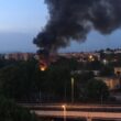 Roma, incendio a Monte Sacro: sterpaglie e baracche in fiamme FOTO02