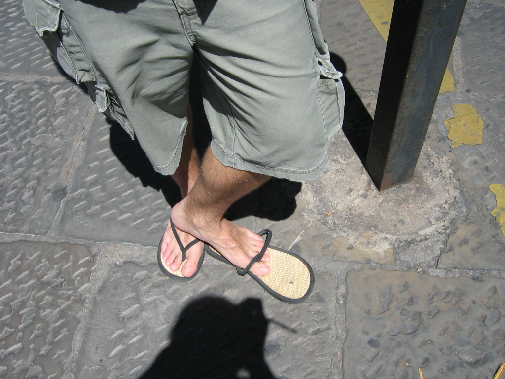 Arezzo, in tribunale vietati abiti succinti, infradito e canottiere