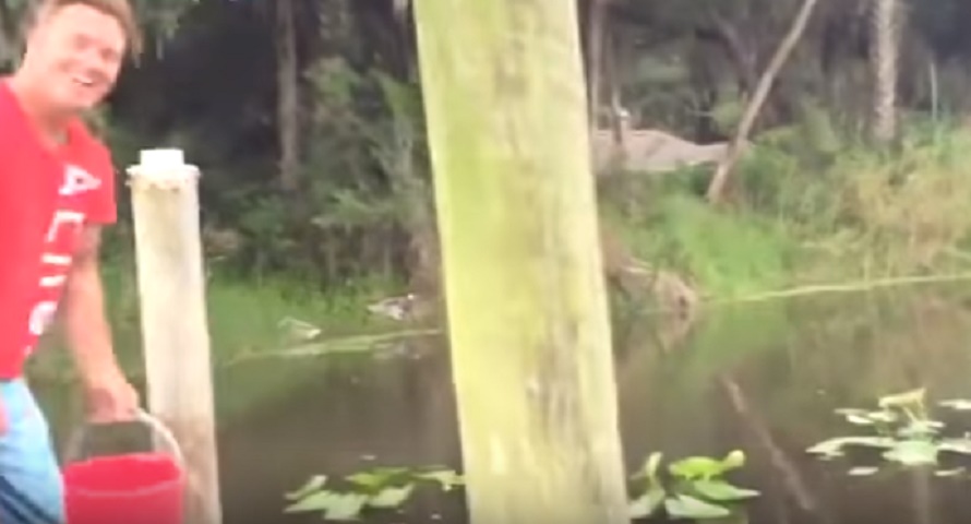 Tira secchiata d'acqua e il fiume "erutta": ecco perché e cosa rischia ora