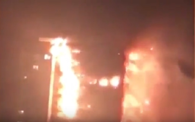 Grenfell Tower, luci accese e spente nell'appartamento per richiamare attenzione soccorritori