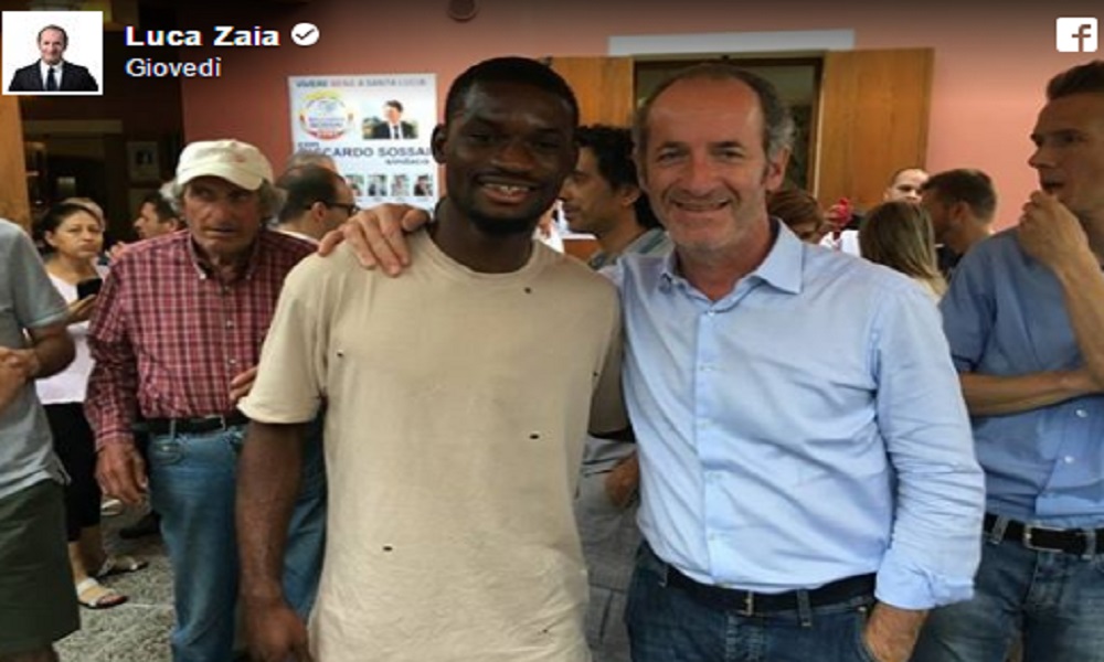 Zaia insultato su Facebook per foto con calciatore di colore: "Altro che Inter, sembra un profugo"