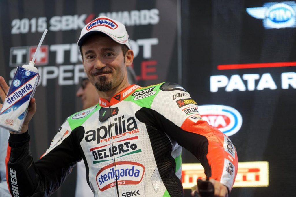Max Biaggi, ultimo bollettino. Frattura alle costole, dice: "L'ho sfangata"
