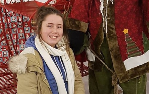 Abusata da bambina, a 14 anni si toglie la vita per disperazione