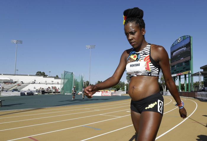 Alysia Montano incinta in gara: corre gli 800 al quinto mese di gravidanza FOTO