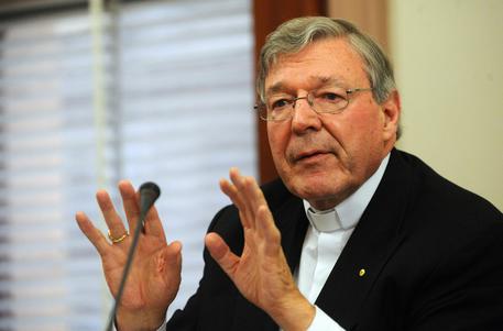 Vaticano, cardinale Pell accusato di abusi su minori. E' il ministro delle Finanze del Papa