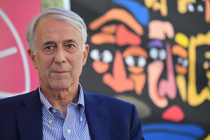 Pisapia: "Renzi faccia primarie se vuole coalizione. Poi vediamo chi le vince"