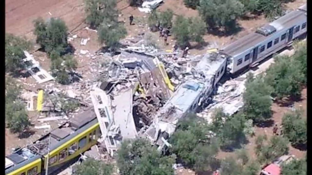 Strage treni Andria-Corato, Procura: "Errori umani, causata da più di tre dipendenti"