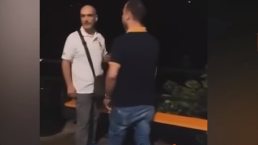 Torino, folla accerchia Carabinieri che controllano ambulanti che vendono alcolici