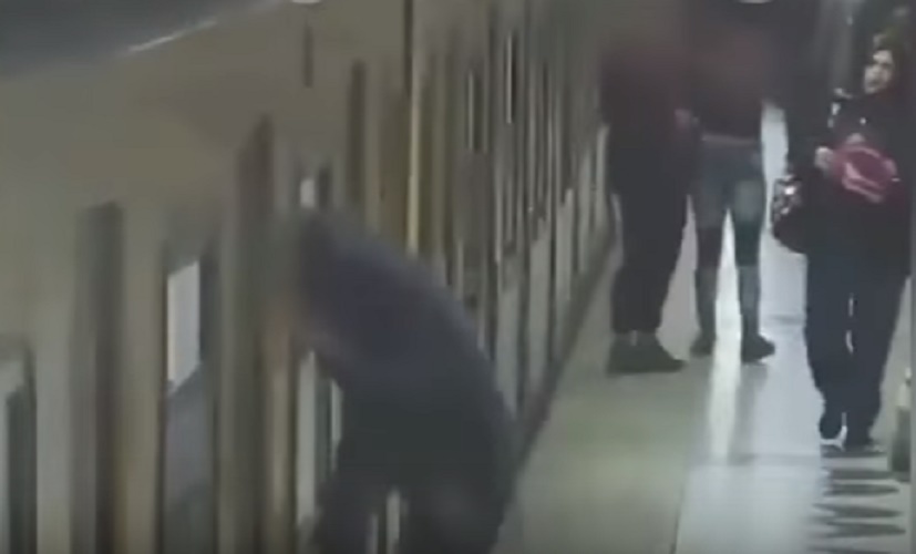 "Window trapping", la nuova tecnica per scippare le borse nei treni