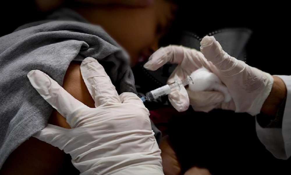 Vaccini, gli studiosi: "L'immunità di gregge è realmente importante"