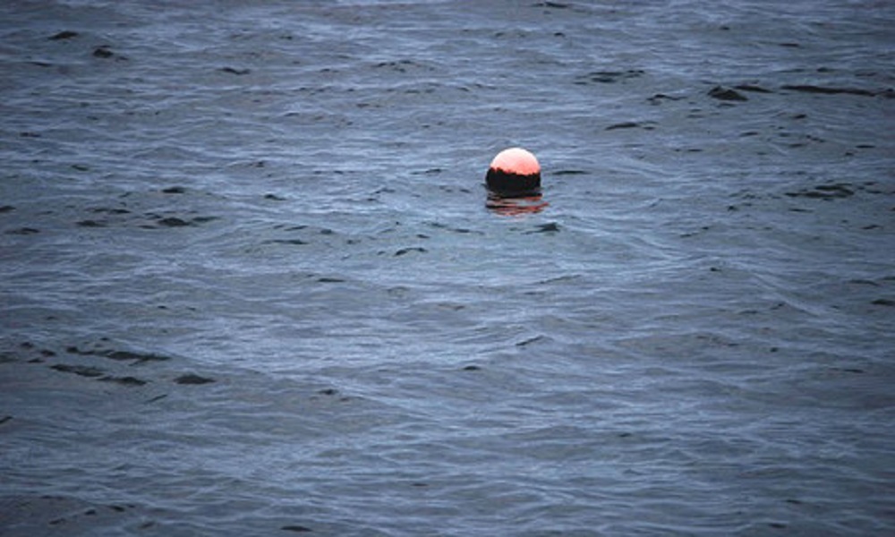 Genova, urla "Detesto i bagnanti del Varenna" e tenta di investire una famiglia.