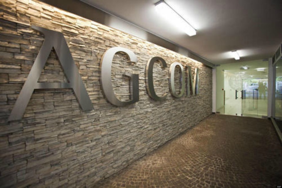 Agcom, un anno dopo: Vincenzo Vita sul Manifesto
