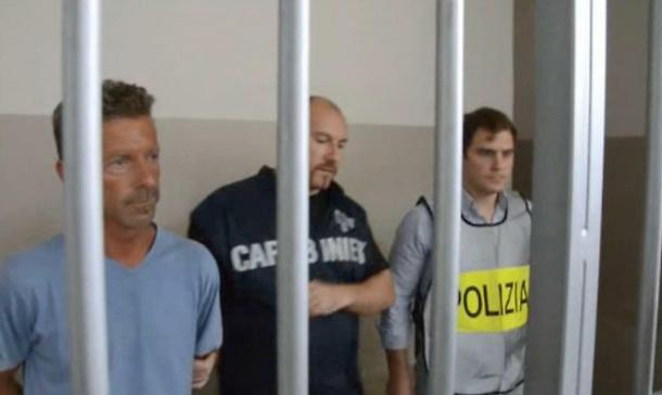 Massimo Bossetti, la difesa attacca la procura di Bergamo: "Ci hanno nascosto quella foto..."