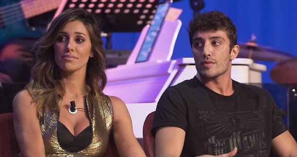 Belen Rodriguez e Andrea Iannone in crisi? Lei al party di Borriello da sola...
