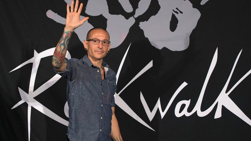 Chester Bennington, le ultime ore prima del suicidio: a trovare il corpo una domestica