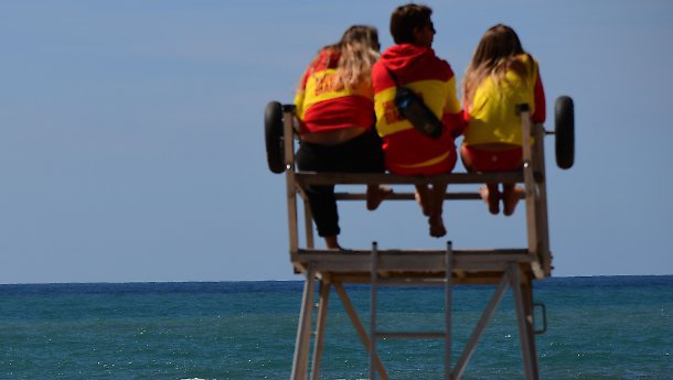 Palinuro, bagnino flirta con una turista: multato dalla Guardia costiera