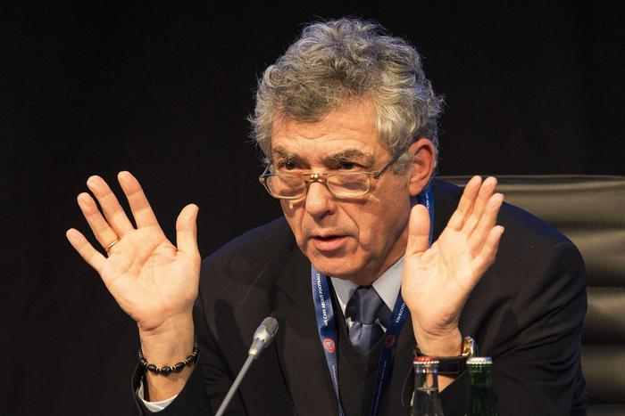 Angel Maria Villar, arrestato il presidente della Federcalcio spagnola per corruzione