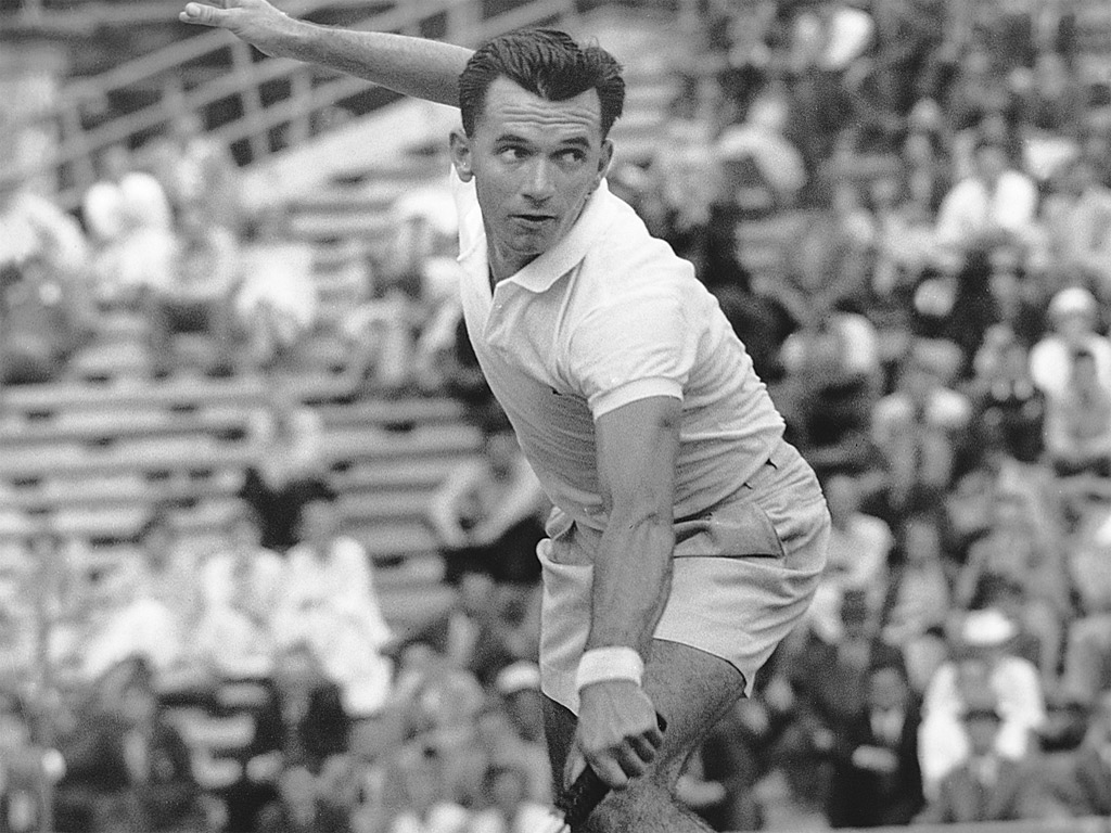 Mervyn Rose è morto, l'ex tennista aveva 87 anni: vinse gli Australian Open e il Roland Garros