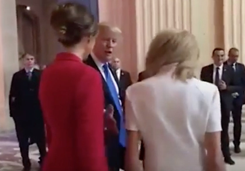 YOUTUBE Donald Trump a Brigitte Macron: "Sei in gran forma"