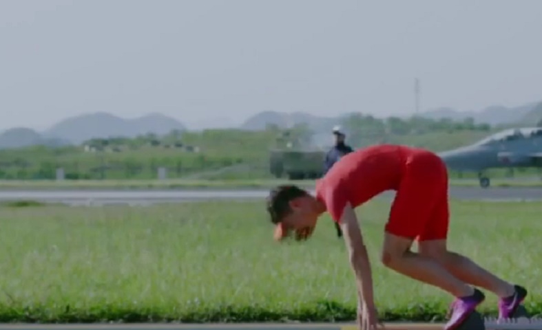 Velocista contro jet sui 200 metri. Vince...