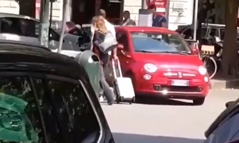 Ambra Angiolini e Massimiliano Allegri mano nella mano a Torino