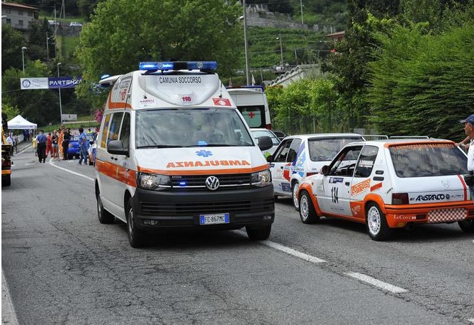 Mauro Firmo, commissario di gara travolto e ucciso da auto durante rally Malegno-Borno