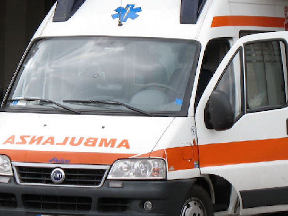 Gavorrano (Grosseto), auto finisce nel fosso: Patrizia Del Dottore muore, ferita la figlia