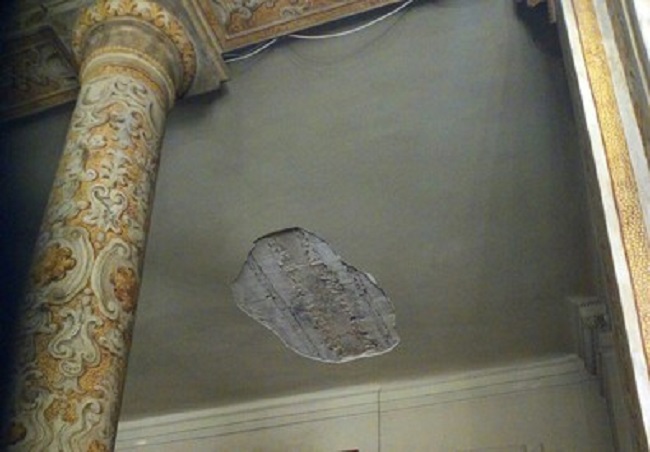 Duomo di Acireale: cade intonaco durante matrimonio, grave bimbo di un anno